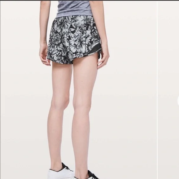 LULULEMON Hotty Hot Shorts Night Garden Ice Grey Black Gray Floral 8 - Picture 6 of 8